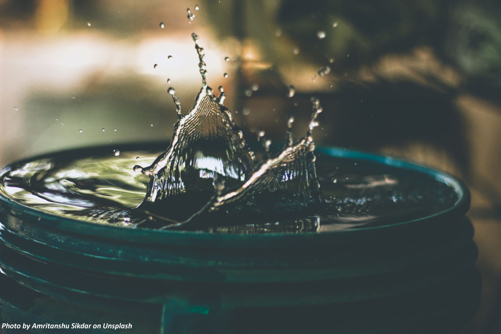 NESTLÉ CONFRONTÉ À DES PROBLÉMES D'EAU MINÉRALE EN FRANCE, PAYS FRAPPÉ PAR LA SÉCHERESSE