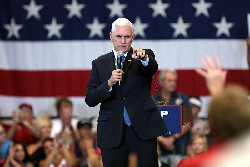 MIKE PENCE SE RETIRE DE LA COURSE À LA PRÉSIDENTIELLE AMÉRICAINE DE 2024