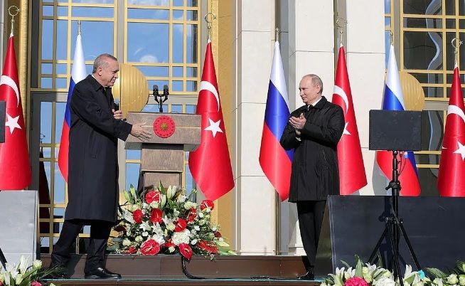 ERDOGAN ET POUTINE DISCUTENT DES LIENS ENTRE LA TURQUIE ET LA RUSSIE