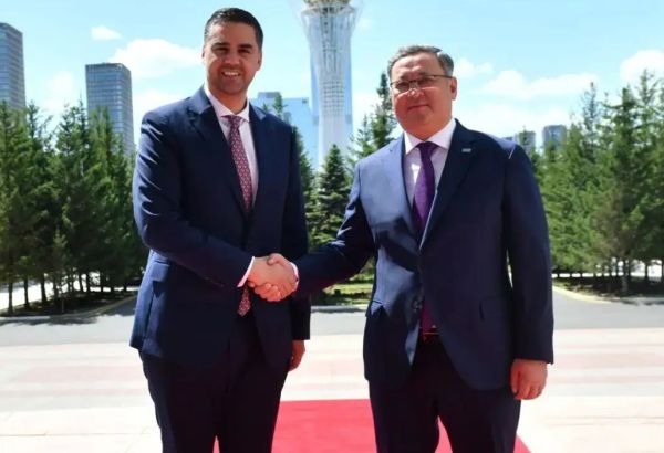 LE PRÉSIDENT EN EXERCICE DE L'OSCE EN VISITE AU KAZAKHSTAN