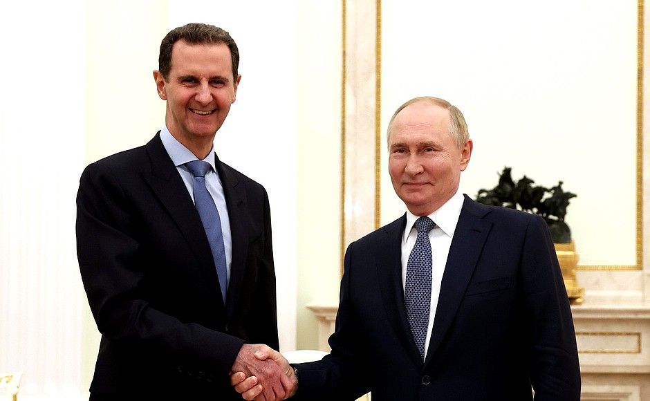 POUTINE ACCUEILLE LE PRÉSIDENT SYRIEN ASSAD DANS UN CONTEXTE DE TENSIONS CROISSANTES AU PROCHE-ORIENT