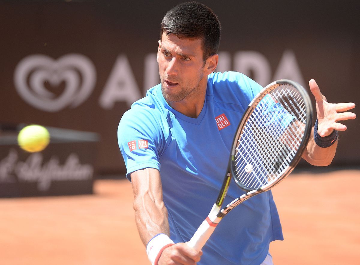 NOVAK DJOKOVIC REMPORTE SA PREMIÈRE MÉDAILLE D'OR OLYMPIQUE EN BATTANT CARLOS ALCARAZ EN FINAL DU TENNIS MASCULIN