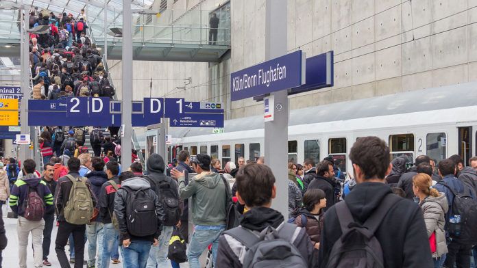 "L'UE A BESOIN DES MIGRANTS POUR SA CROISSANCE ÉCONOMIQUE"