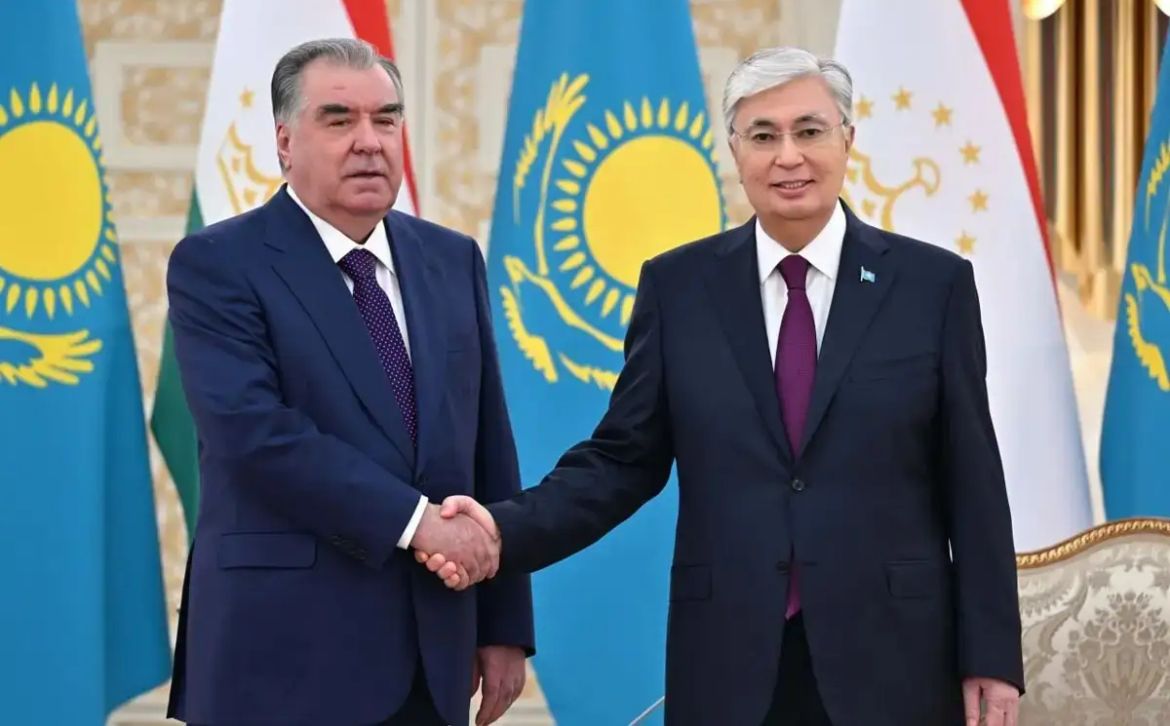 LE KAZAKHSTAN ET LE TADJIKISTAN RENFORCENT LEURS LIENS GRÂCE À UN NOUVEL ACCORD D'ALLIANCE