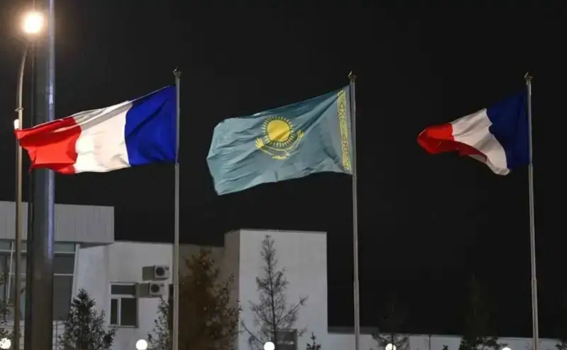 L'AGENCE FRANÇAISE DE DÉVELOPPEMENT LANCE SON ACTIVITÉ AU KAZAKHSTAN