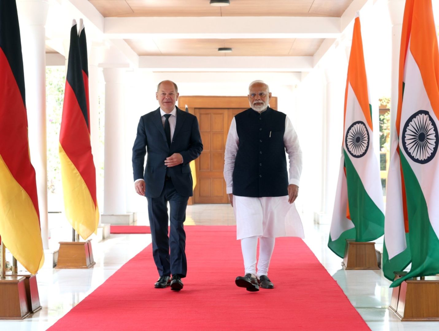 À NEW DELHI SCHOLZ PLAIDE POUR UN ACCORD DE LIBRE-ÉCHANGE ENTRE L'INDE ET L'UNION EUROPÉENNE