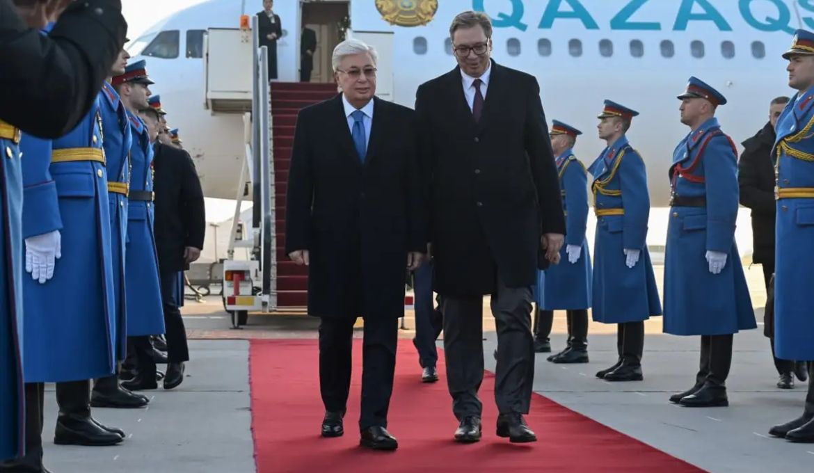 LE PRÉSIDENT KAZAKH ARRIVE EN SERBIE POUR UNE VISITE OFFICIELLE