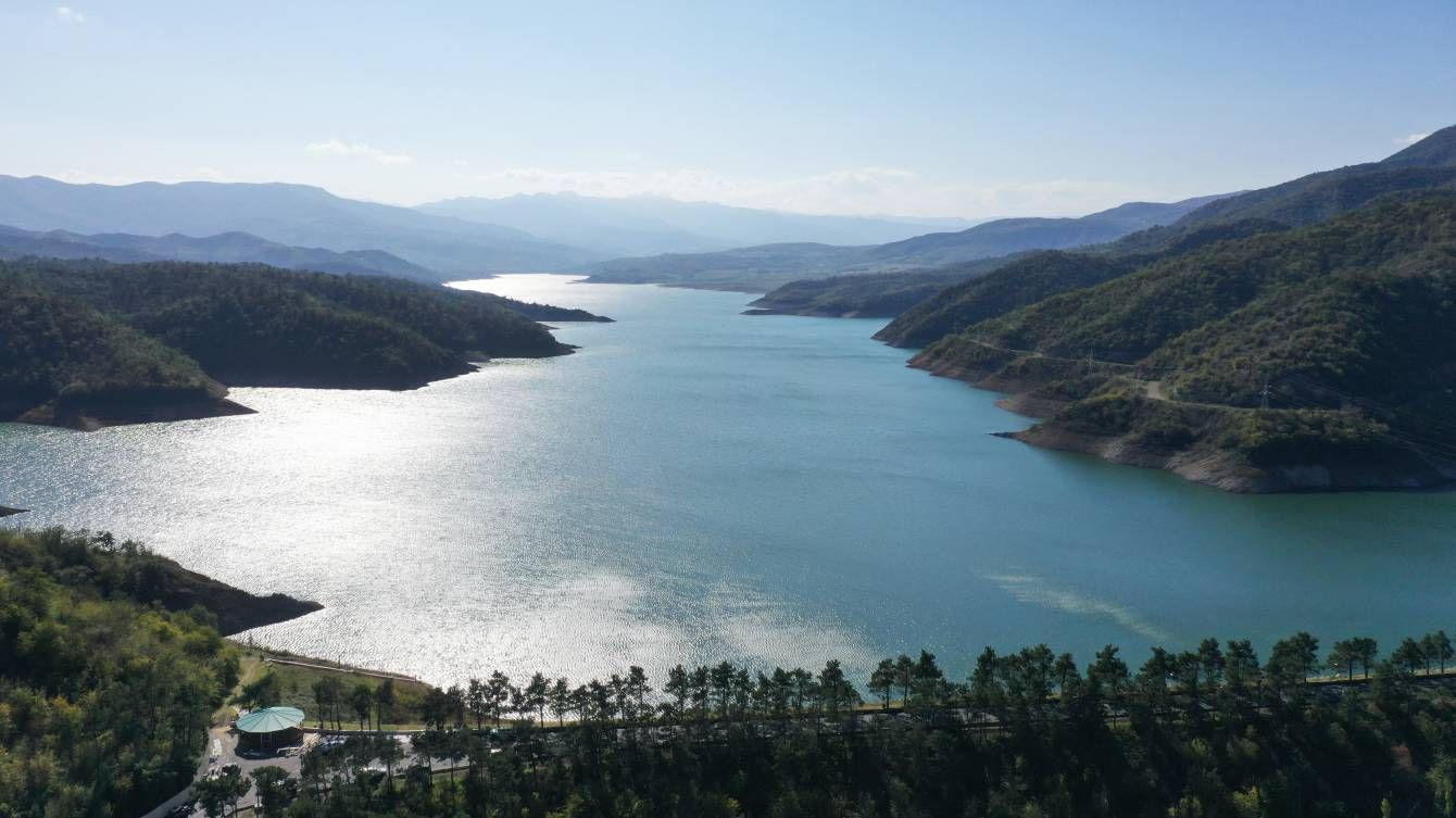 L'AZERBAÏDJAN DÉPOSE UNE PLAINTE CONTRE L'ARMÉNIE POUR VIOLATION DU TRAITÉ SUR LA CHARTE DE L'ÉNERGIE