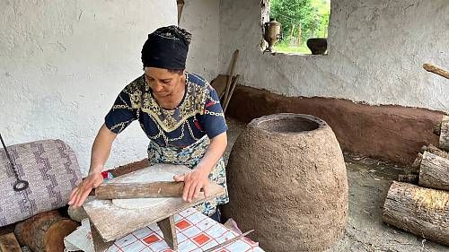 L'ARTISANAT AZERBAÏDJANAIS DE TANDIR ET LA CUISSON DU PAIN RECONNUS COMME PATRIMOINE IMMATÉRIEL DE L'UNESCO