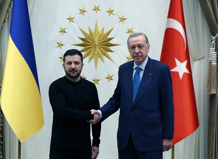 LE PRÉSIDENT TURC REÇOIT SON HOMOLOGUE UKRAINIEN ZELENSKY À ANKARA