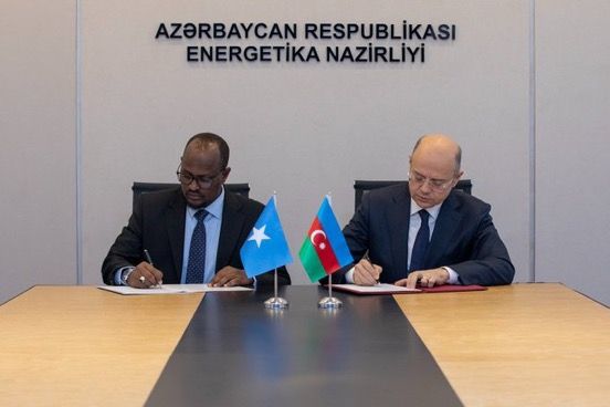 LA SOMALIE ET L'AZERBAÏDJAN ÉTEND LEUR COOPÉRATION ÉNERGÉTIQUE AVEC LA SIGNATURE D'UN MÉMORANDUM D'ENTENTE SUR LE PÉTROLE ET LE GAZ